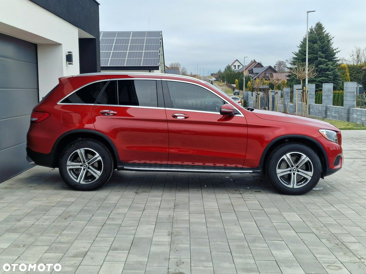 Mercedes-Benz GLC - 21