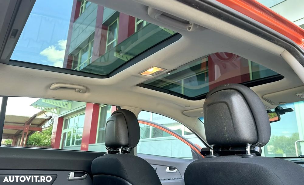Kia Sportage - 12