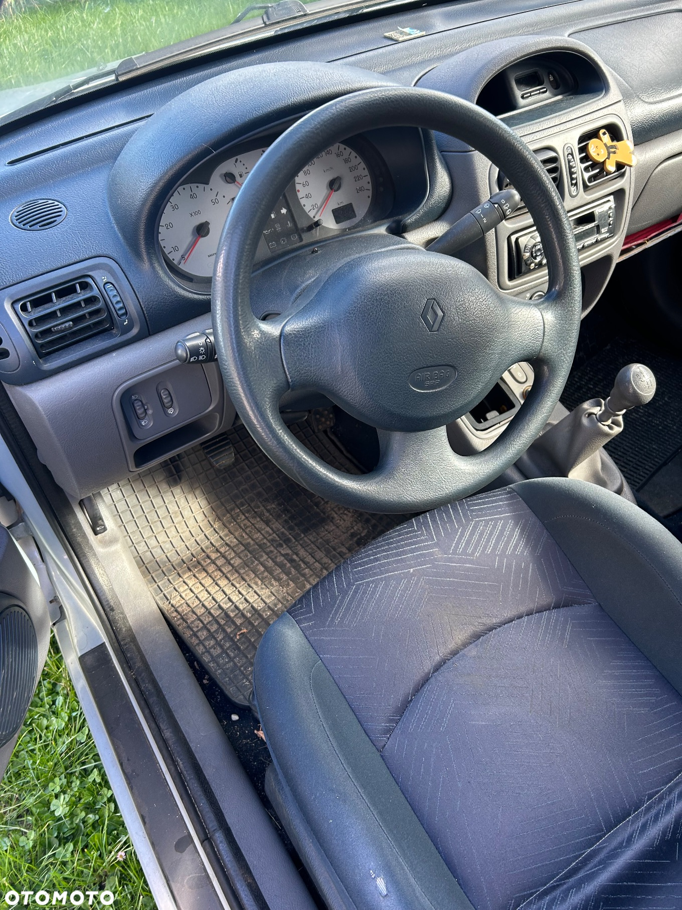 Renault Clio 1.2 16V Expression - 4