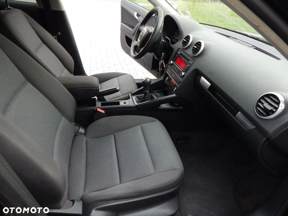 Audi A3 Sportback 1.6 TDI Attraction - 18