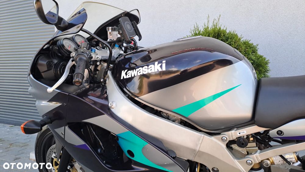Kawasaki ZX - 37