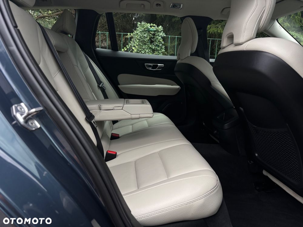 Volvo V60 D3 Geartronic Momentum Pro - 21