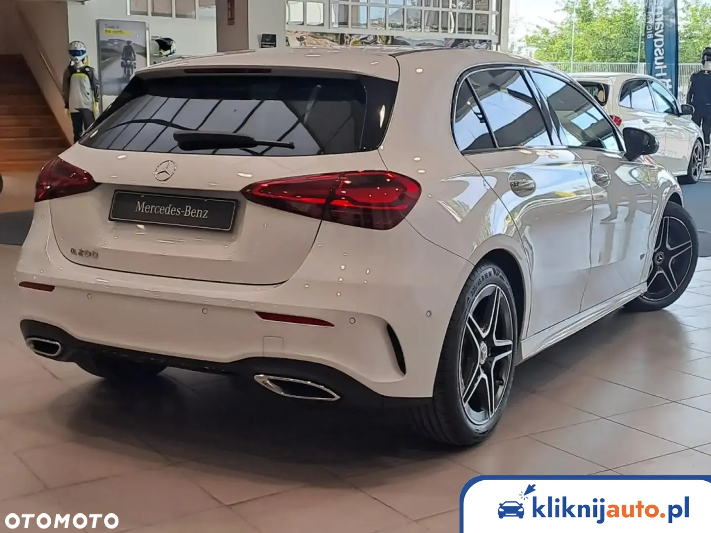 Mercedes-Benz Klasa A 200 AMG Line 7G-DCT - 2