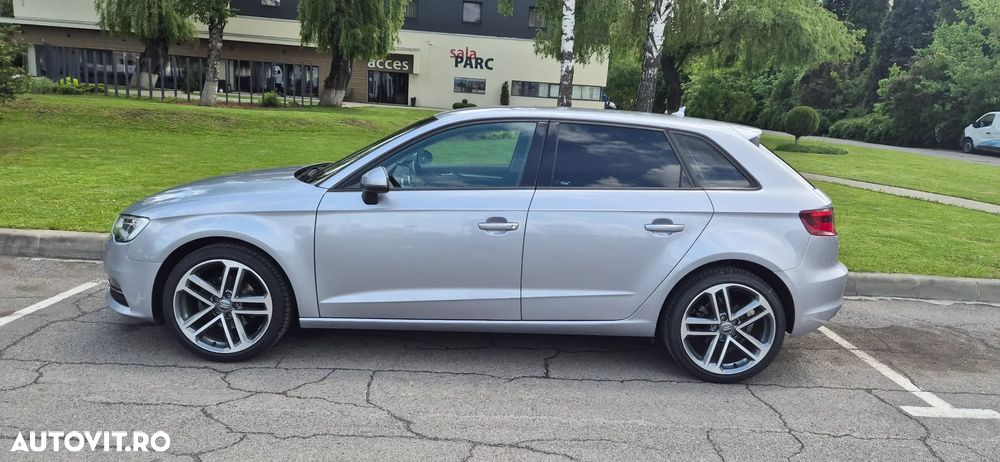Audi A3 Sportback 1.6 TDI S tronic sport - 4