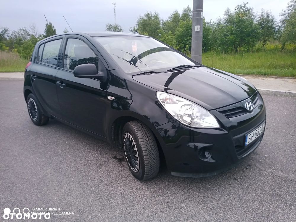Hyundai i20 1.2 FIFA WM Edition - 4