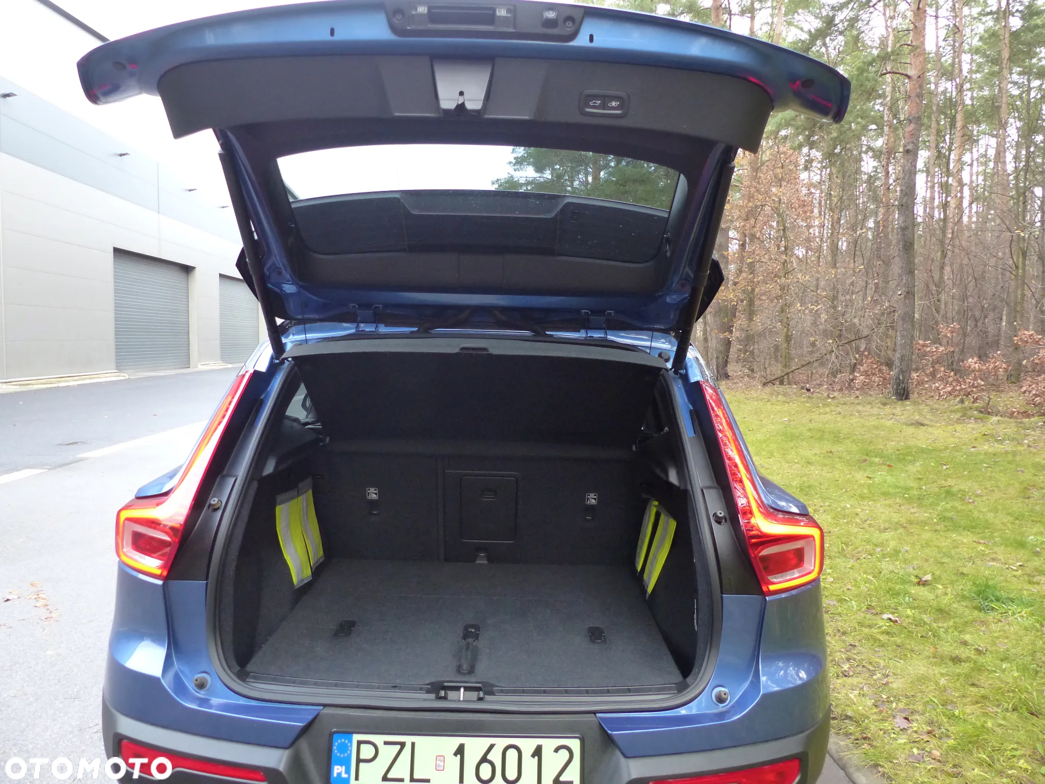 Volvo XC 40 Recharge 82 kWh Twin Motor Plus - 12