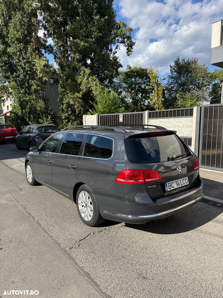 Volkswagen Passat 2.0 TDI BlueMotion Technology DSG Comfortline - 3