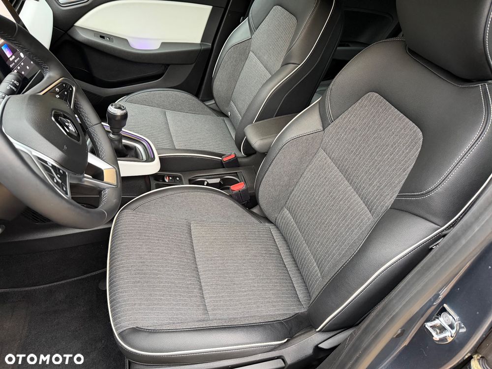 Renault Clio BLUE dCi 100 INTENS - 17