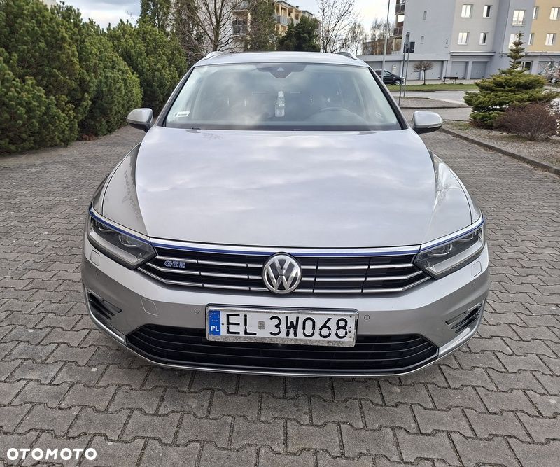 Volkswagen Passat - 20