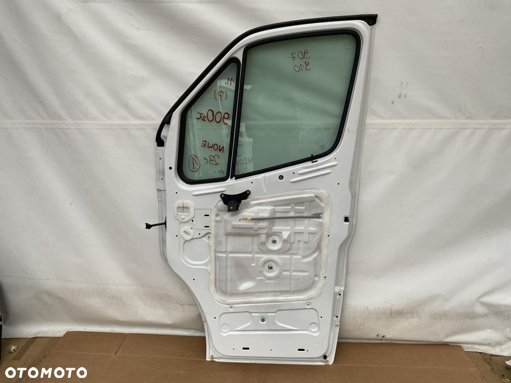 SPRINTER 907 910 drzwi przednie lewe BIAŁE KOLOR BIAŁY ARCTIC WHITE 9147 - 7