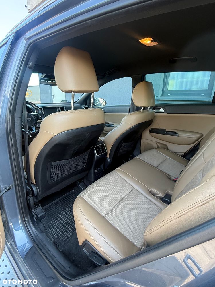 Kia Sportage 2.0 CRDI 4WD Automatik Fifa World Cup Edition - 16