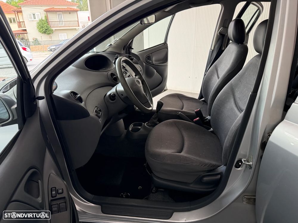Toyota Yaris 1.0 Sol ABS+CD - 7