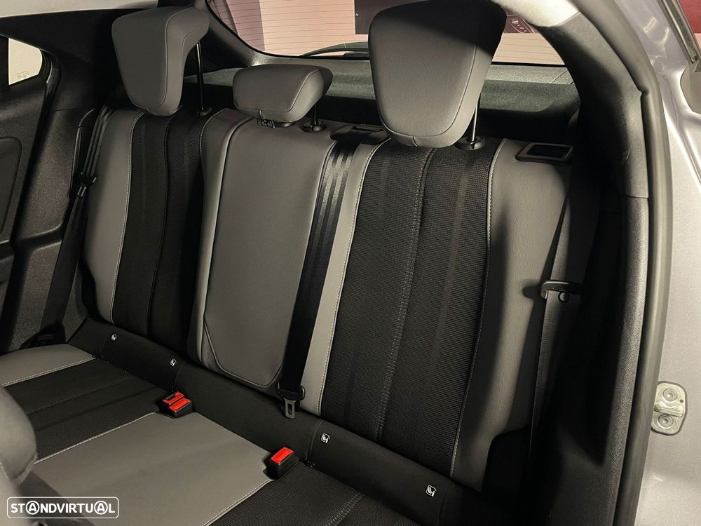 Opel Mokka 1.2 T Elegance AT - 31