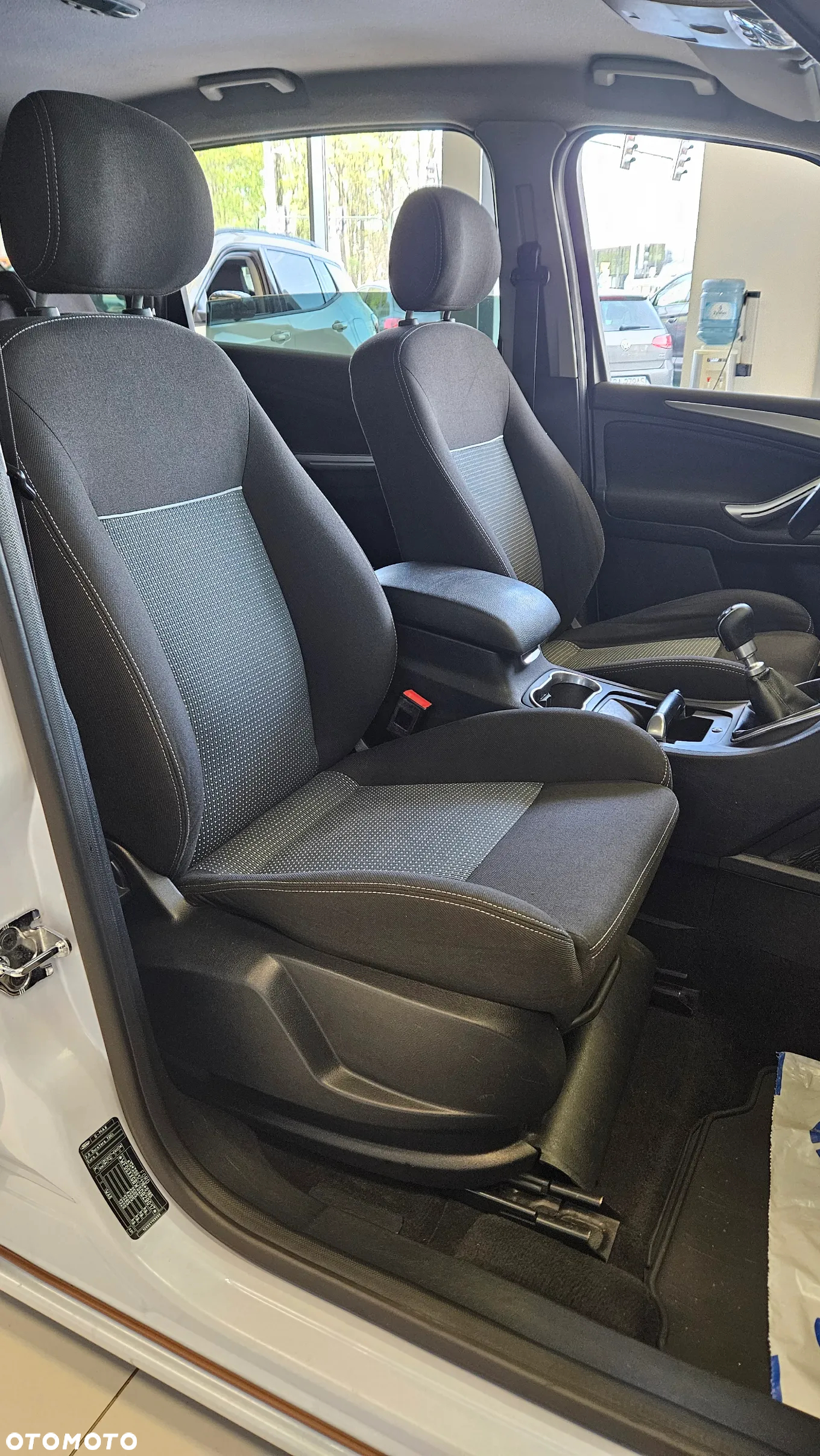 Ford S-Max 2.0 TDCi DPF Titanium - 16