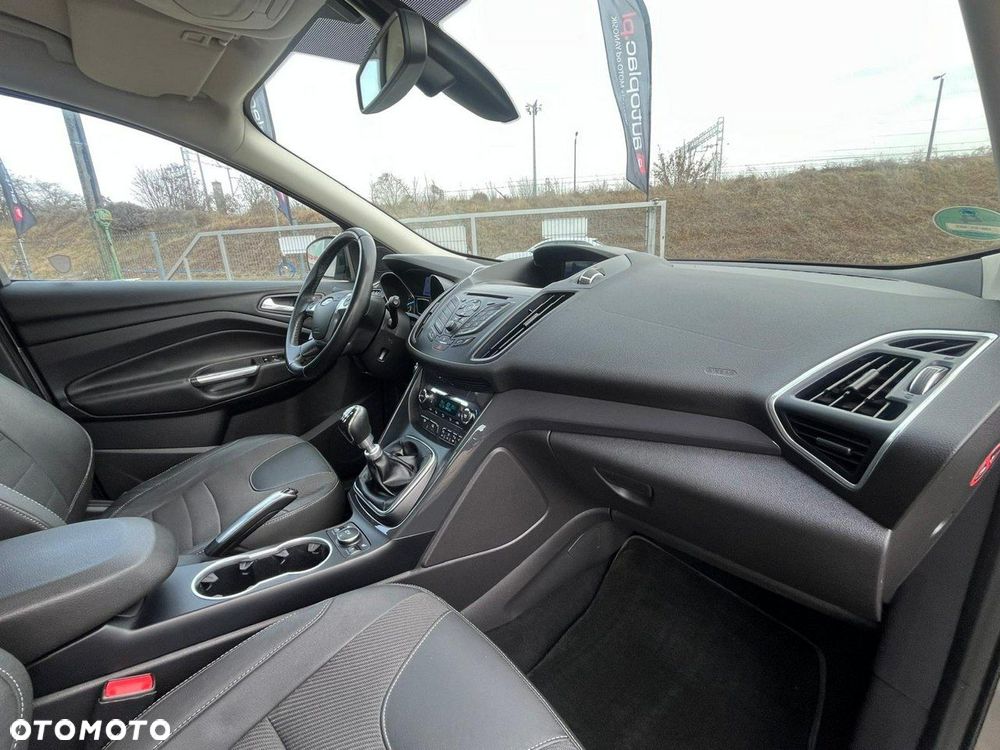Ford Kuga 1.6 EcoBoost 2x4 Titanium - 15