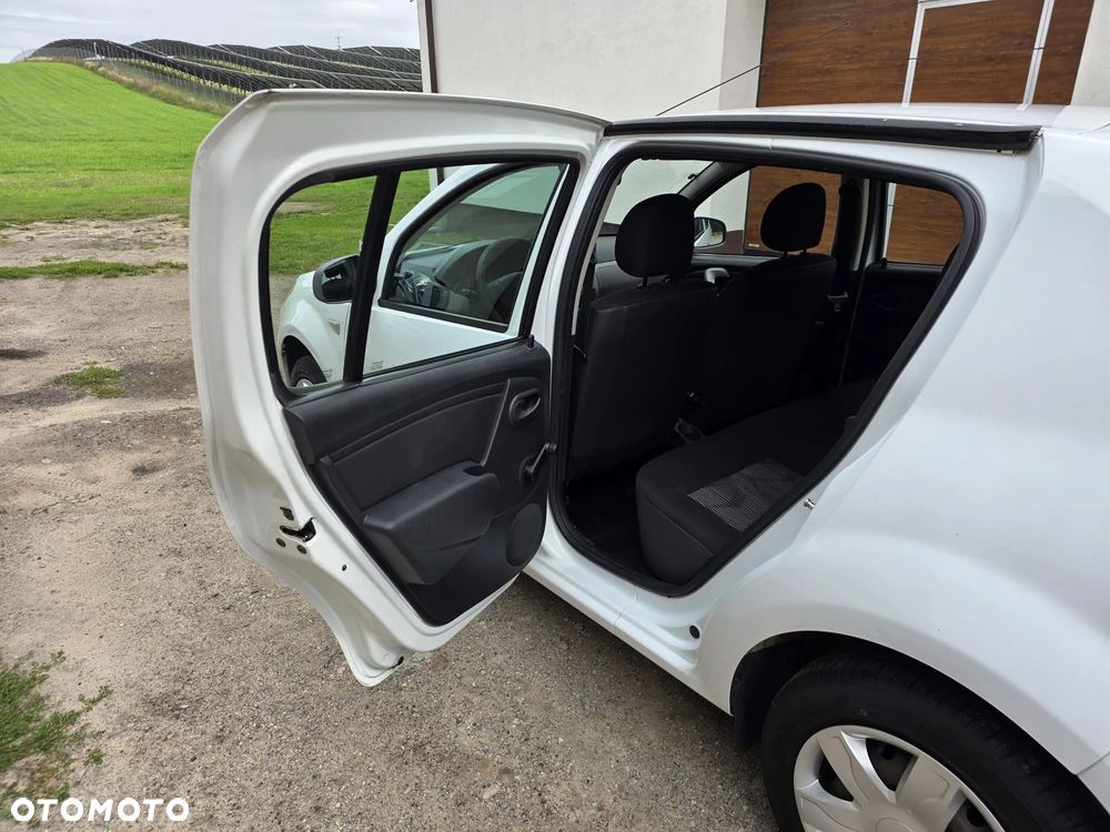 Dacia Sandero 1.2 16V - 10