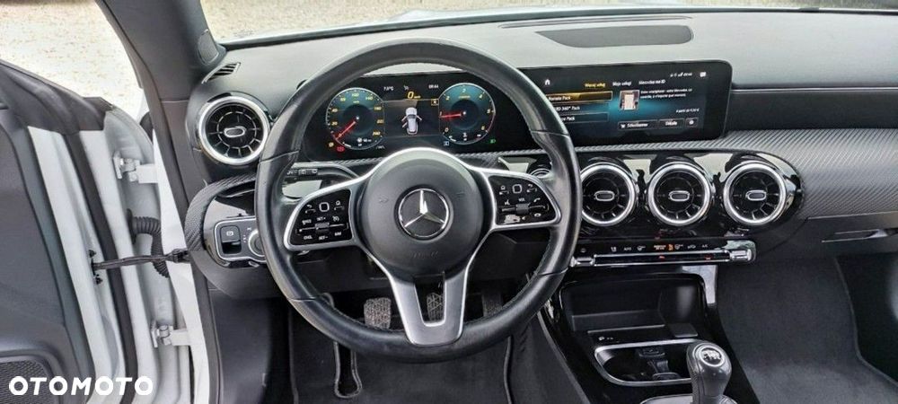 Mercedes-Benz CLA - 17