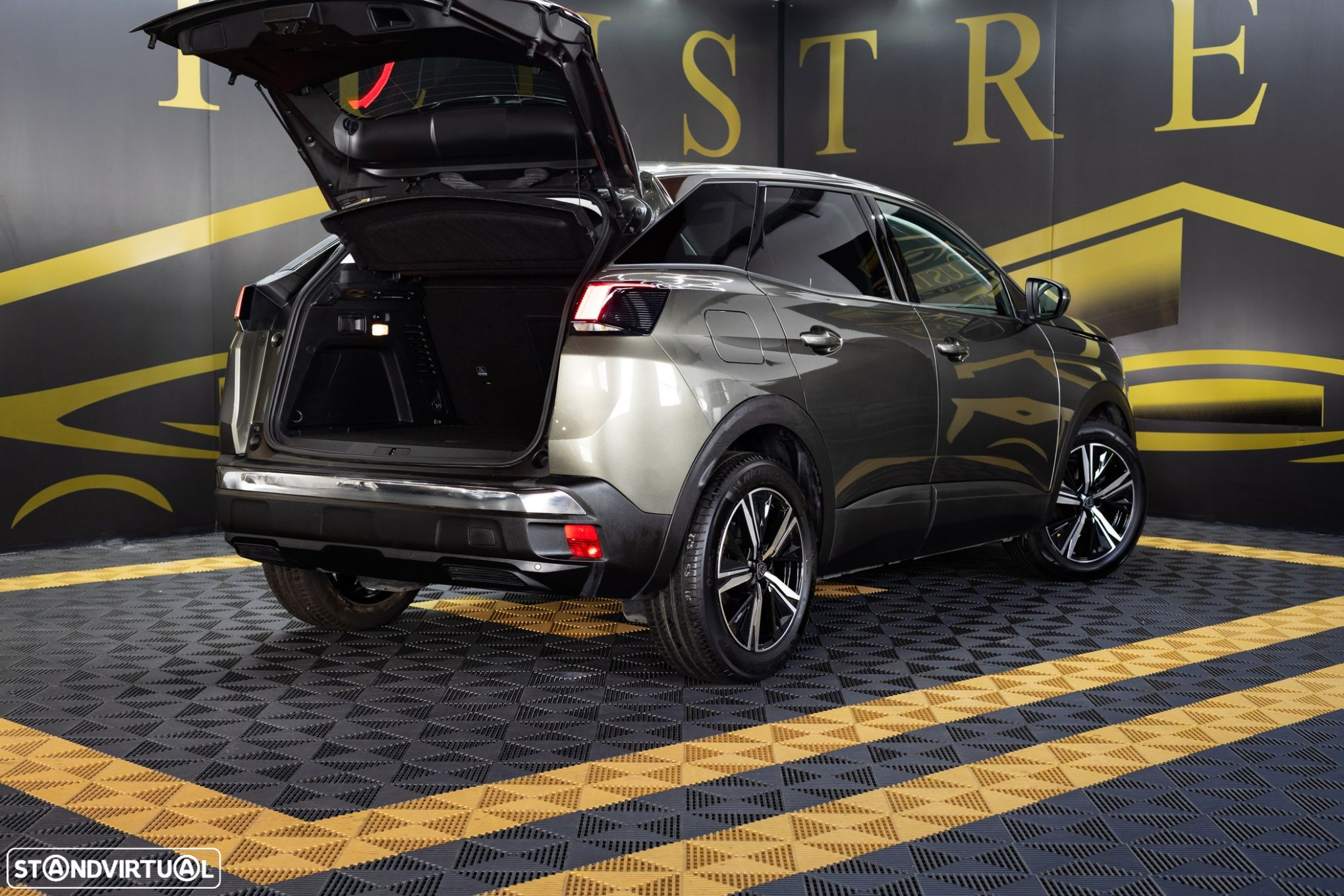 Peugeot 3008 1.5 BlueHDi Allure EAT8 - 7