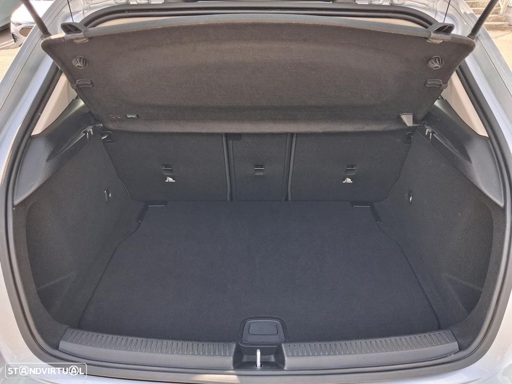 Mercedes-Benz A 200 Standard - 13