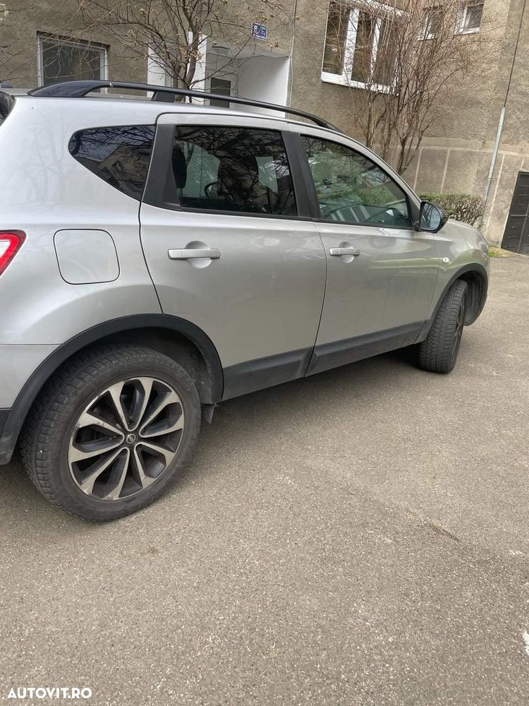 Nissan Qashqai - 4