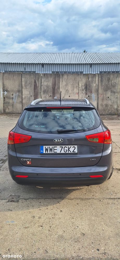 Kia Ceed - 4