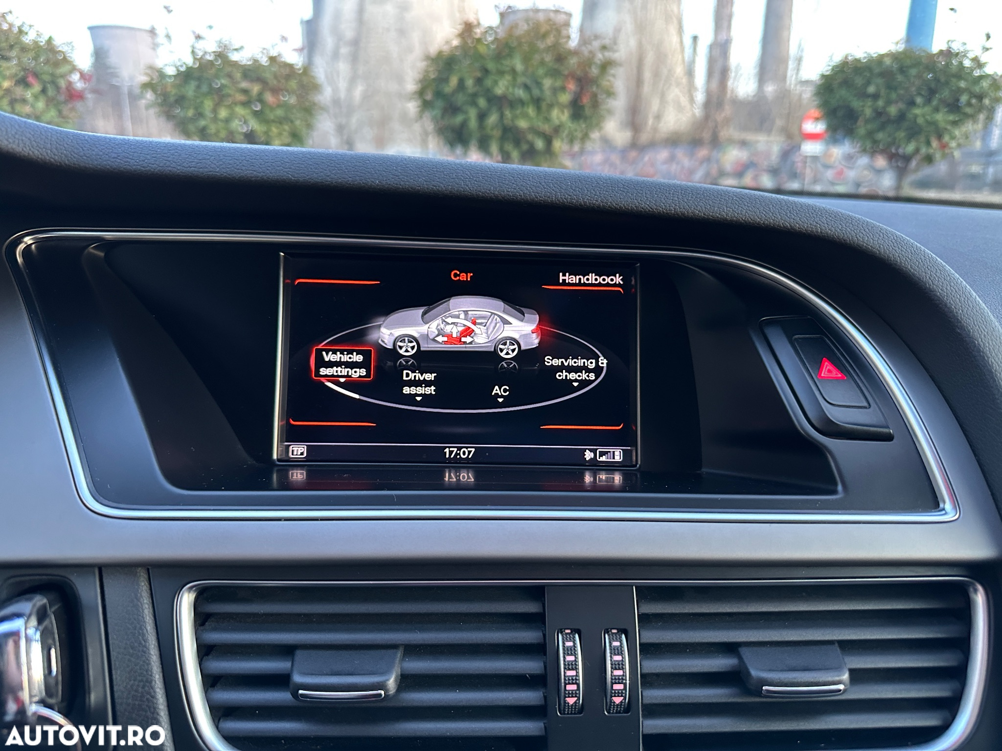 Audi A4 2.0 TDI DPF quattro S line Sportpaket - 27