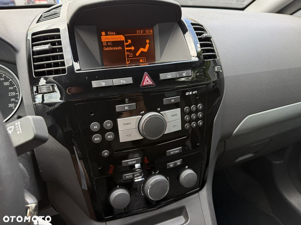 Opel Zafira 1.8 Innovation - 26