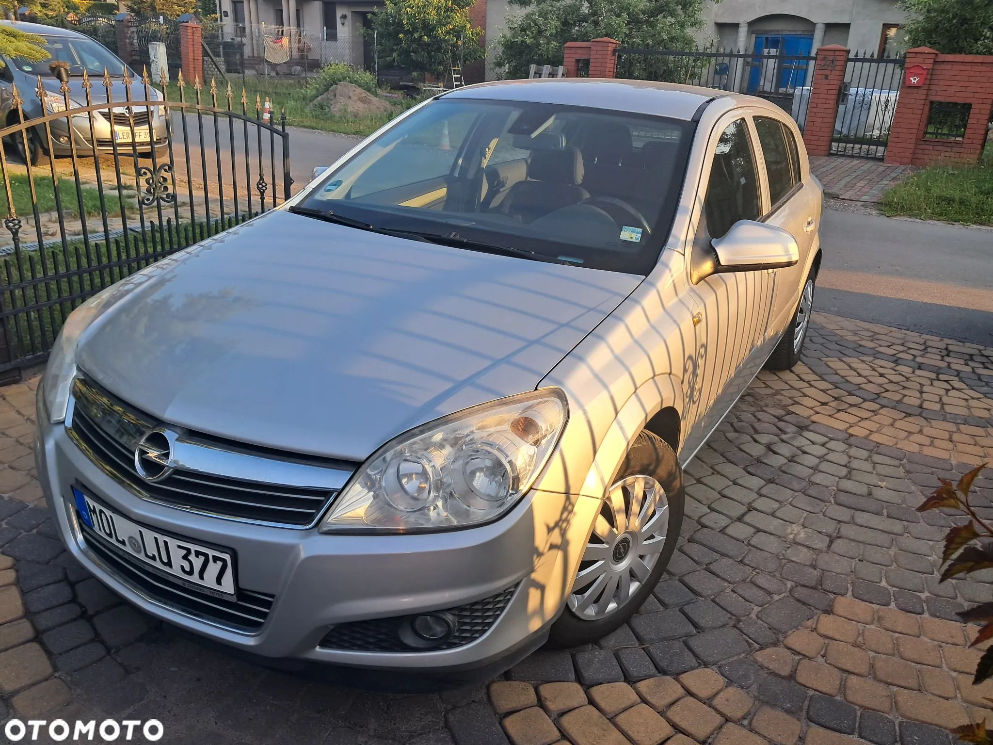 Opel Astra III 1.6 Elegance Easytronic - 1