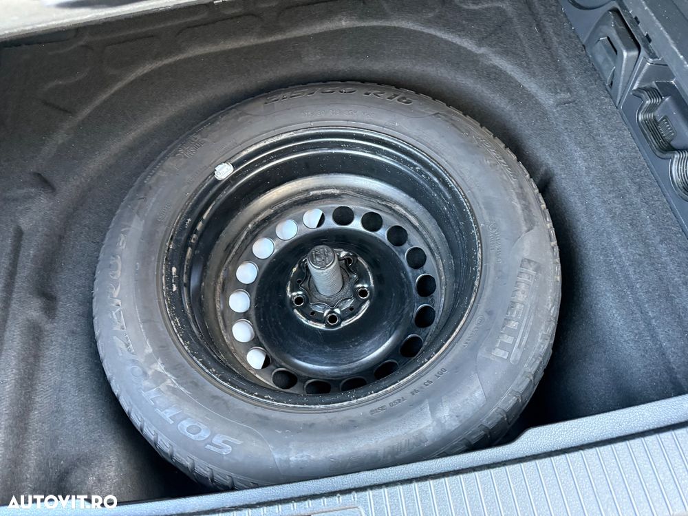 Volkswagen Passat - 20