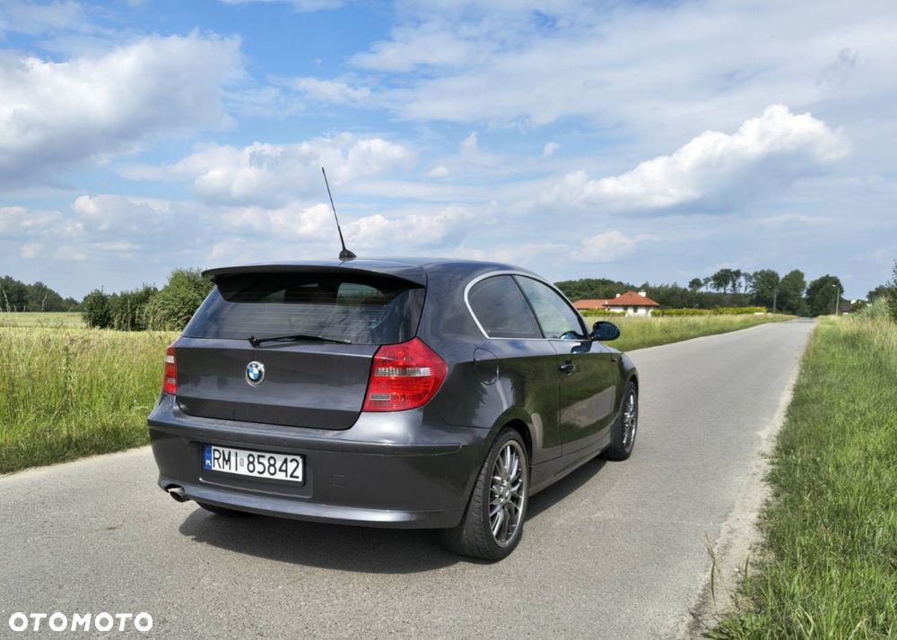 BMW Seria 1 118d - 4