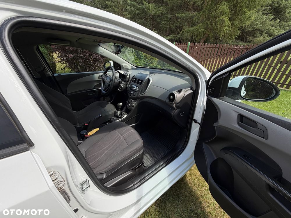 Chevrolet Aveo 1.2 LT - 9
