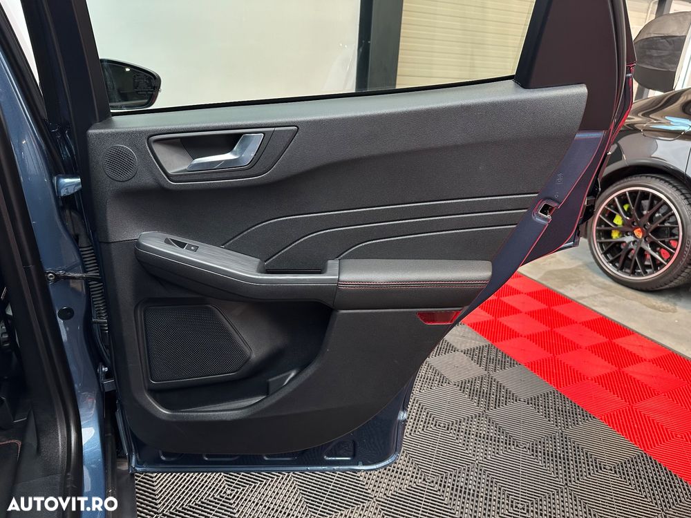 Ford Kuga 2.5 Duratec FHEV ST-LINE - 26