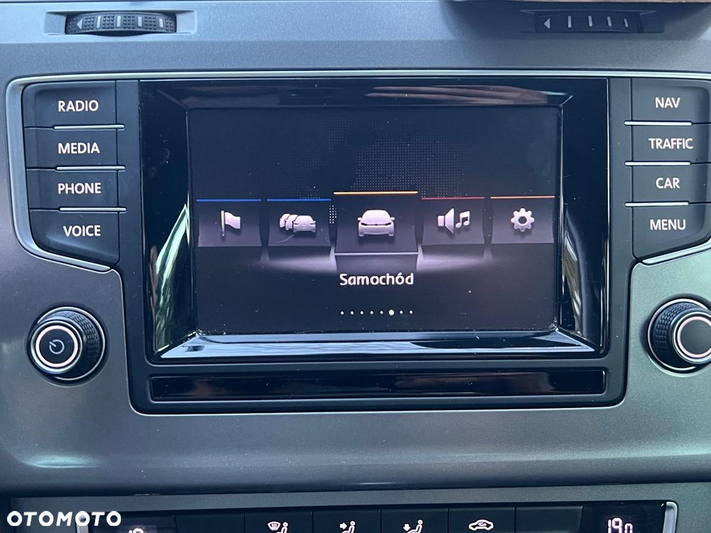 Volkswagen Golf 1.4 TSI BMT Comfortline DSG - 22