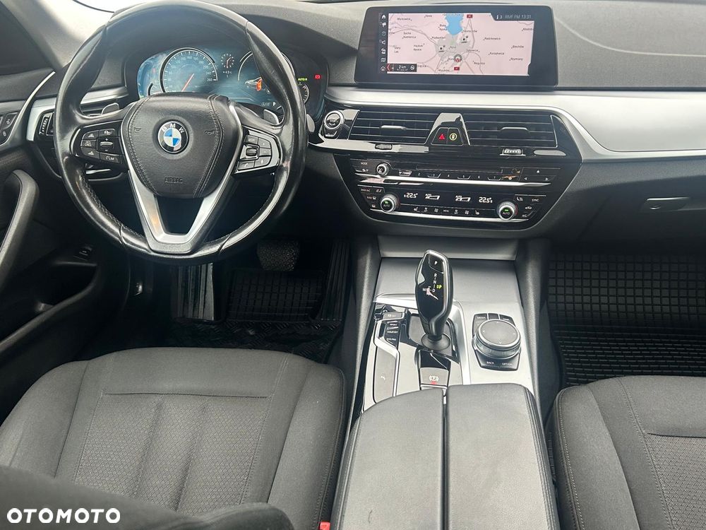 BMW Seria 5 530d xDrive Sport Line - 19