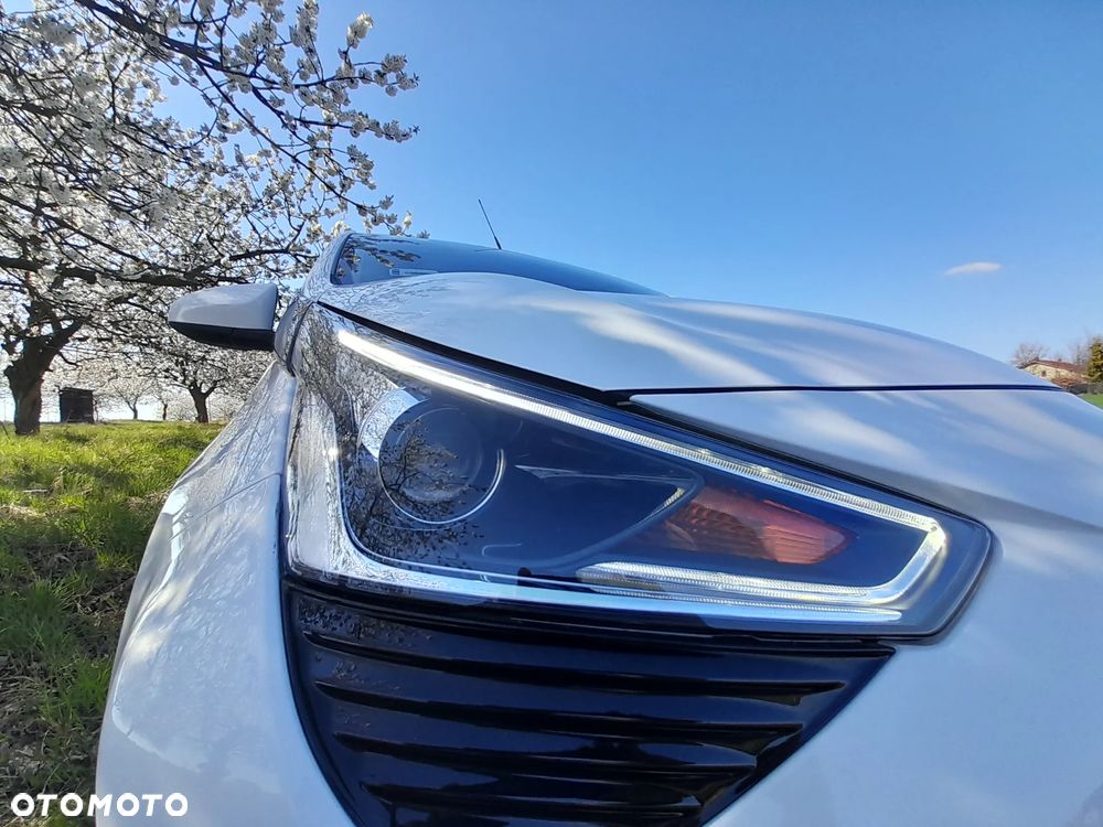 Toyota Aygo x-play - 13