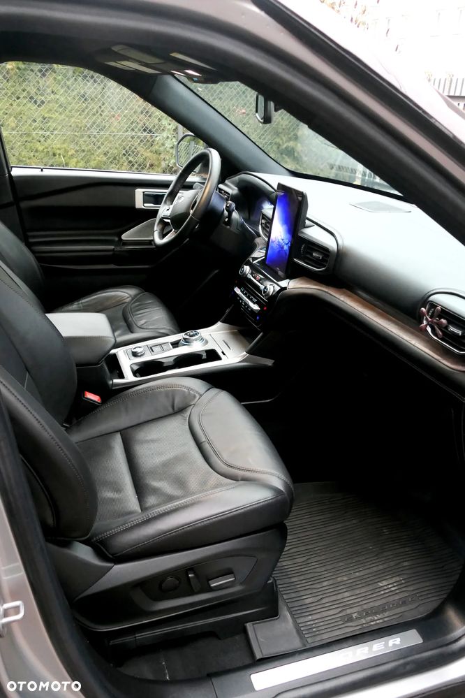 Ford Explorer 3.0 EcoBoost PHEV 4WD Platinum - 24