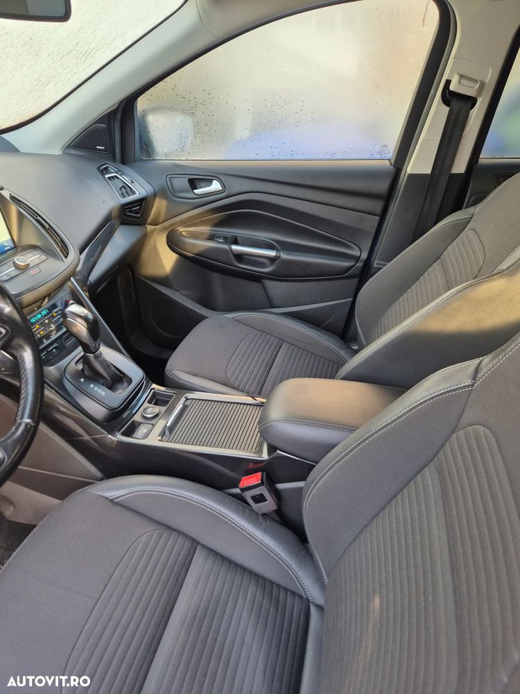 Ford Kuga 2.0 TDCi 4WD Powershift Titanium - 11