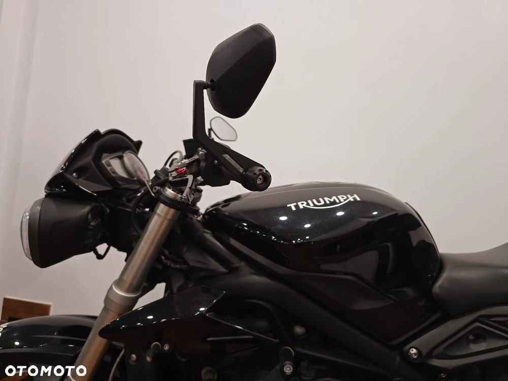 Triumph Street Triple - 22