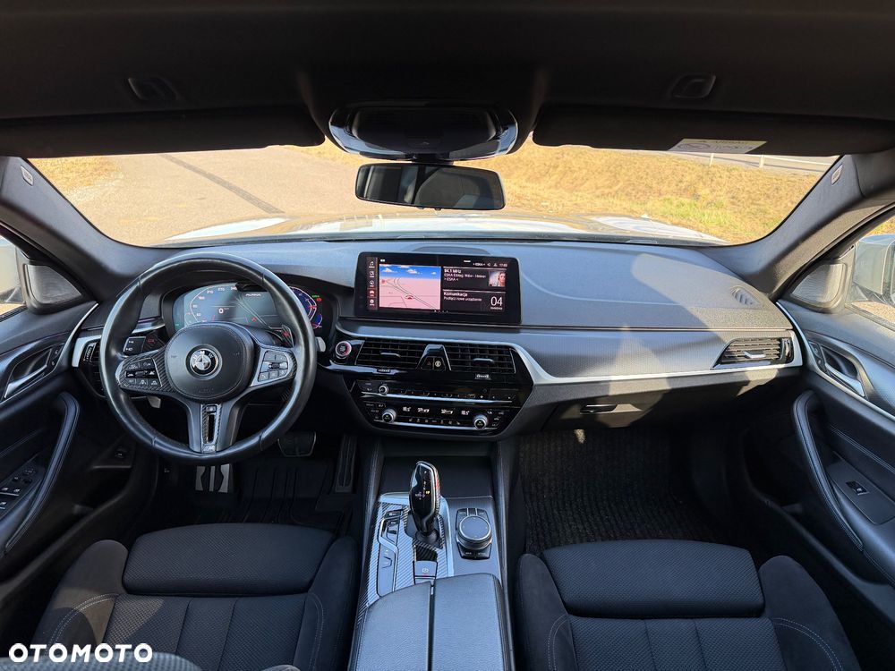 BMW Seria 5 520d xDrive - 6