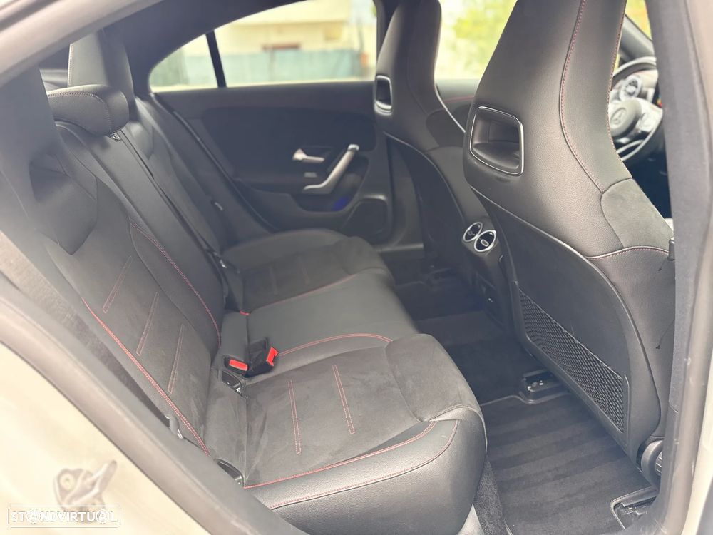 Mercedes-Benz CLA 180 d 7G-DCT AMG Line - 31