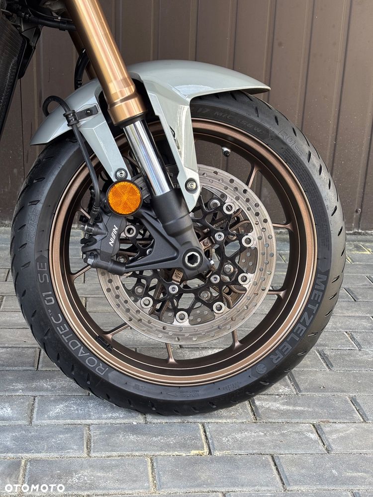 Honda CB - 15