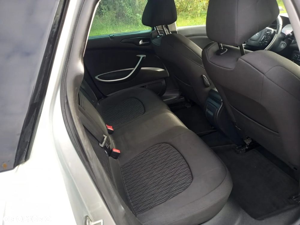 Citroën C5 Tourer HDi 140 FAP Confort - 15