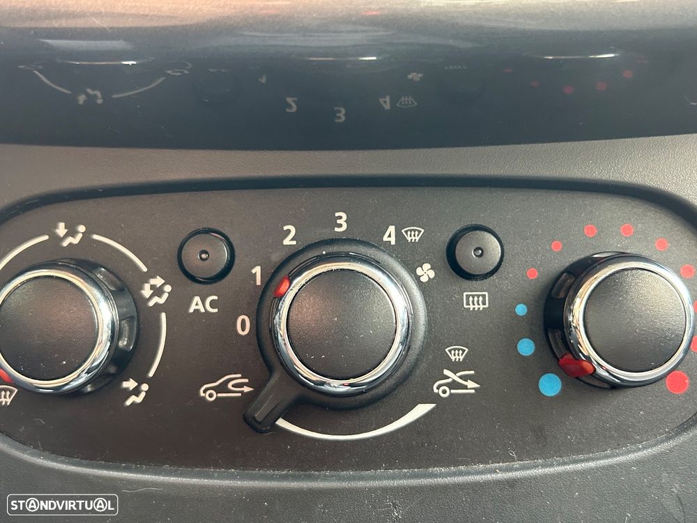 Dacia Sandero 0.9 TCe Confort - 23