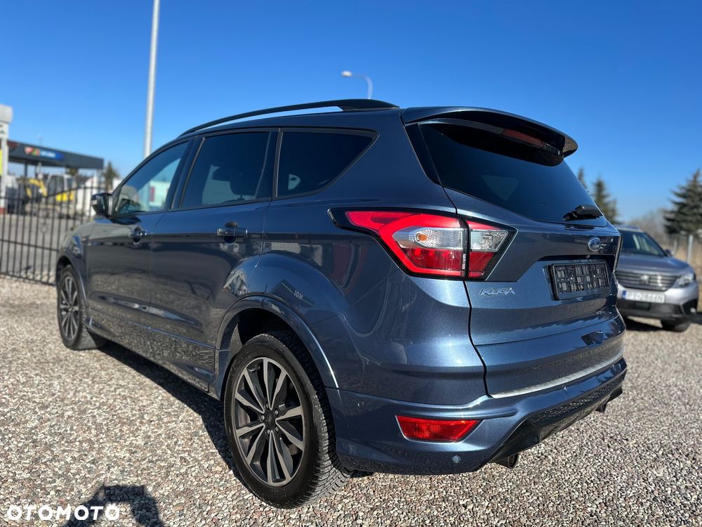 Ford Kuga 1.5 EcoBoost 2x4 ST-Line - 3