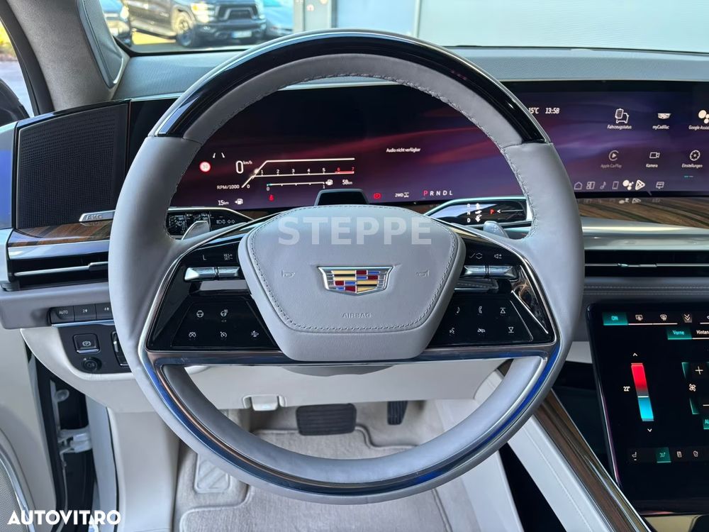 Cadillac Escalade - 11