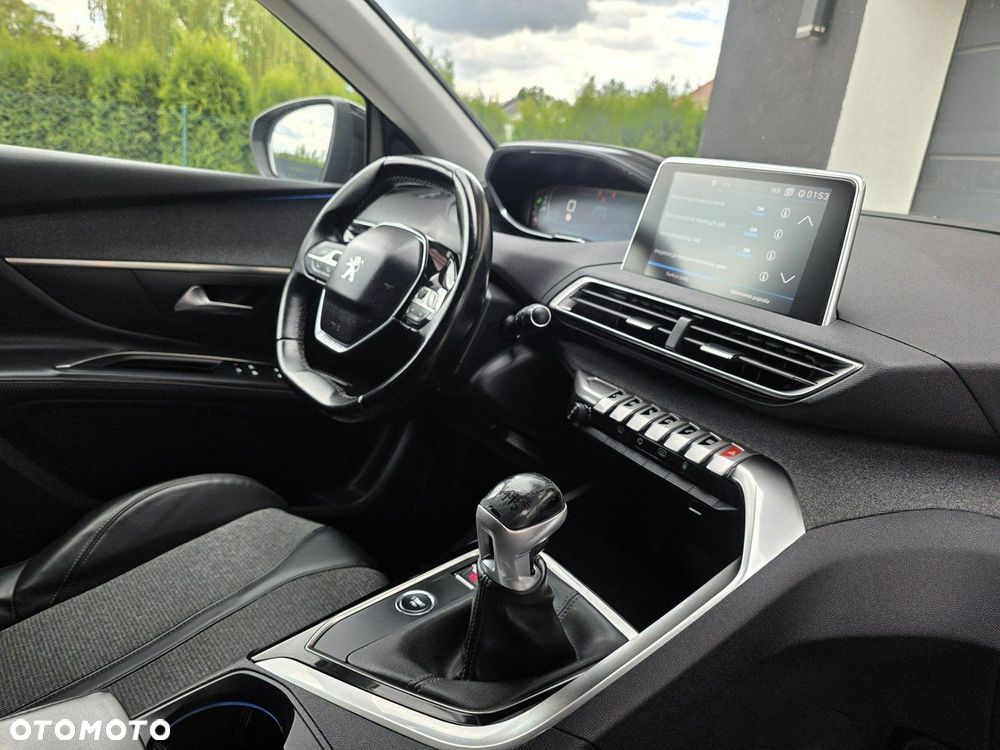 Peugeot 5008 - 22