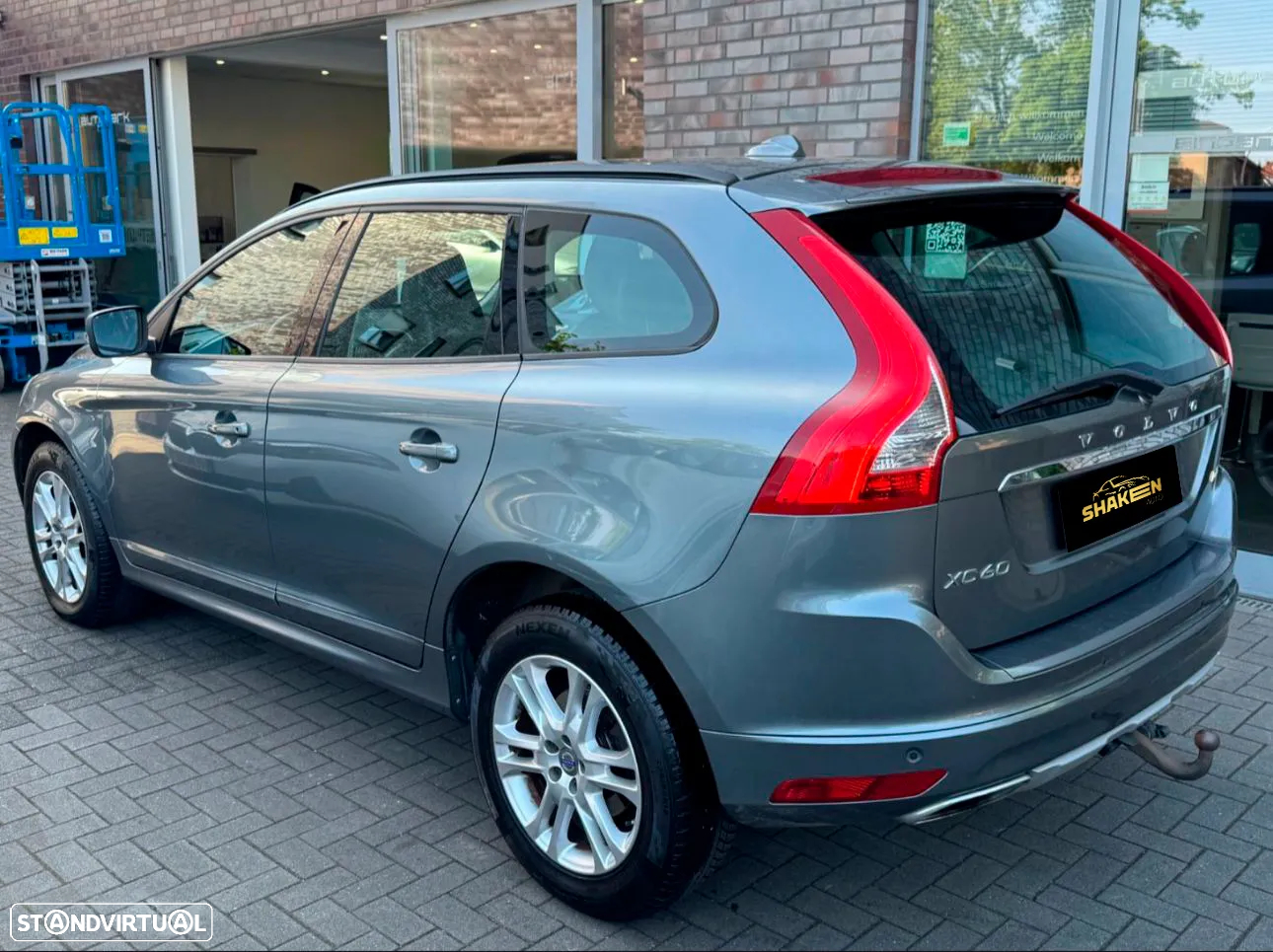 Volvo XC 60 2.0 D4 Dynamic Edition Geartronic - 7