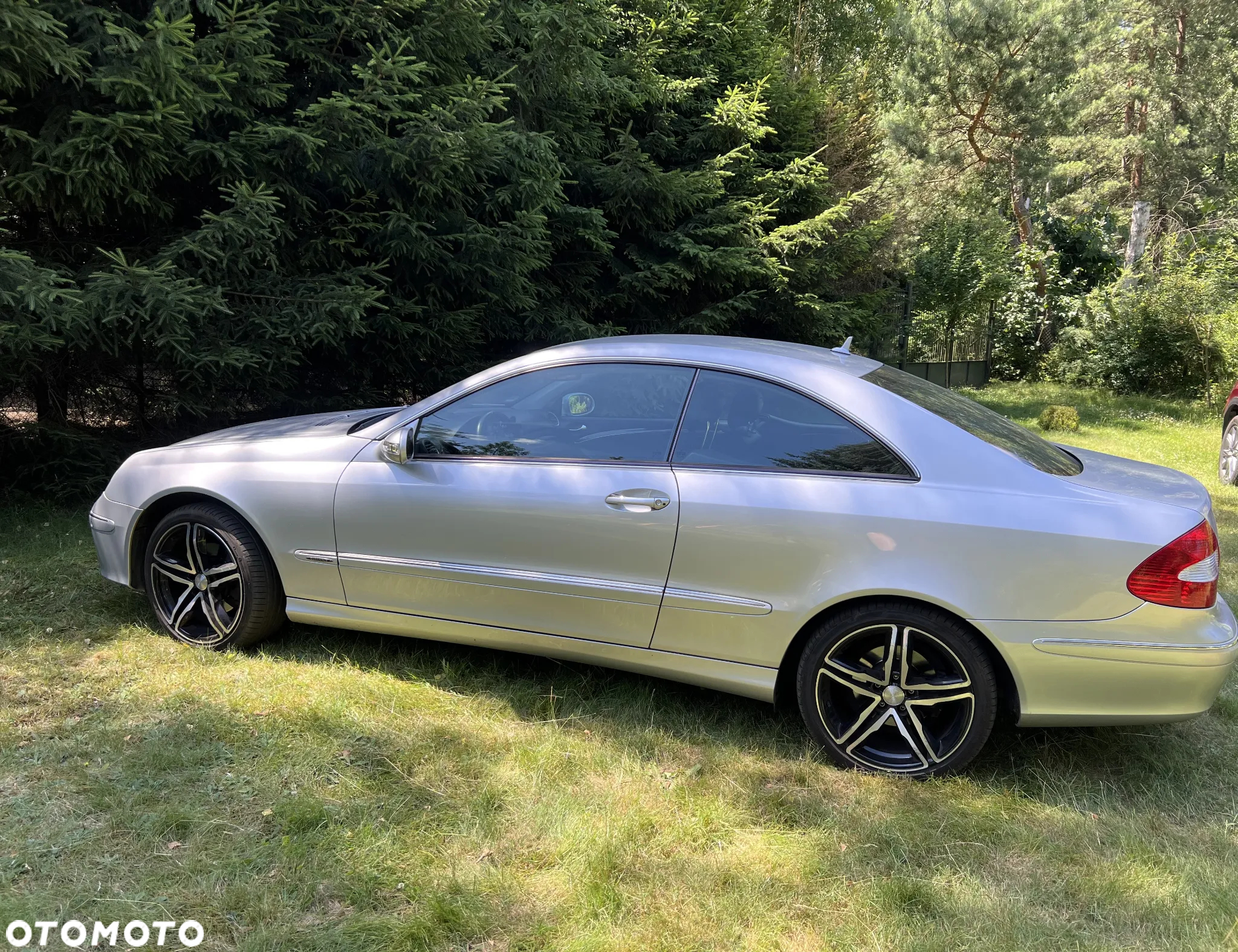 Mercedes-Benz CLK - 10