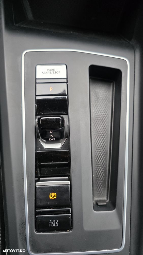 Volkswagen Golf 2.0 TDI DSG Advanced - 14