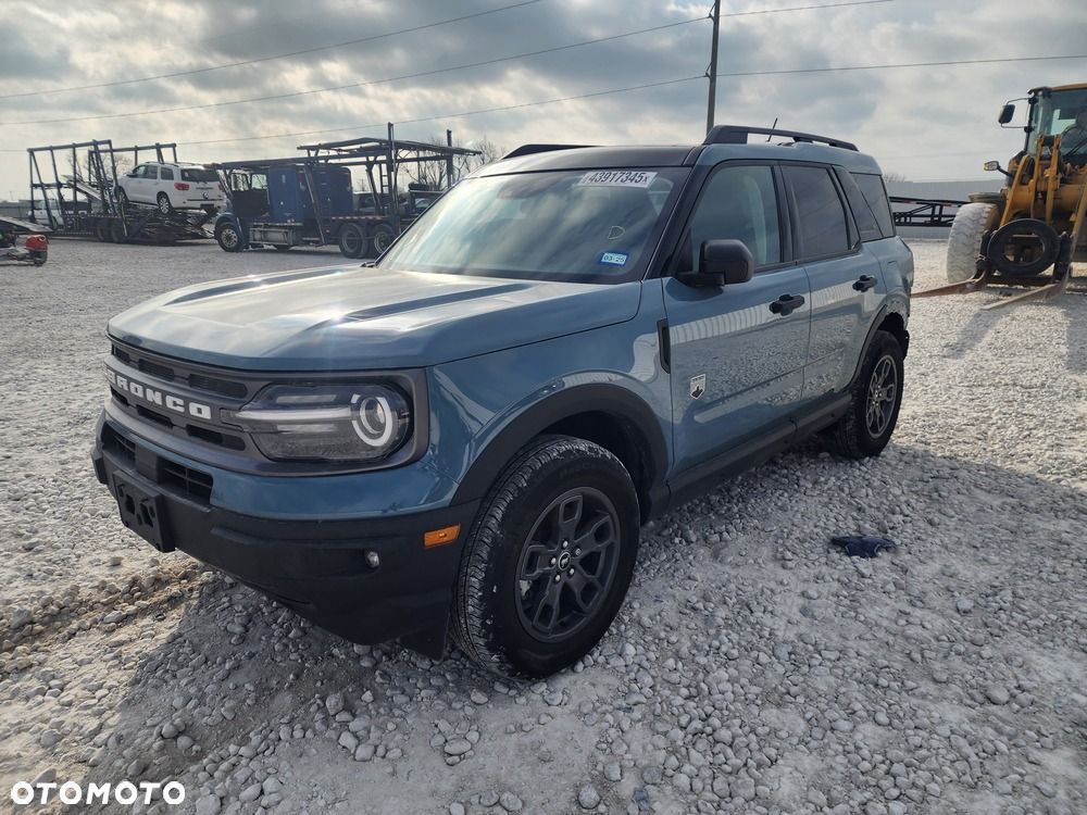 Ford Bronco - 28